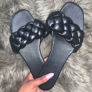 *FINAL PRICE DROP* Black Woven Sandals